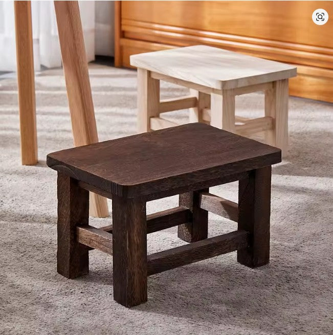 Sgabello in Legno Massello Minimal – Sgabello Basso Multiuso per Casa, Poggiapiedi, Sgabello per Bambini